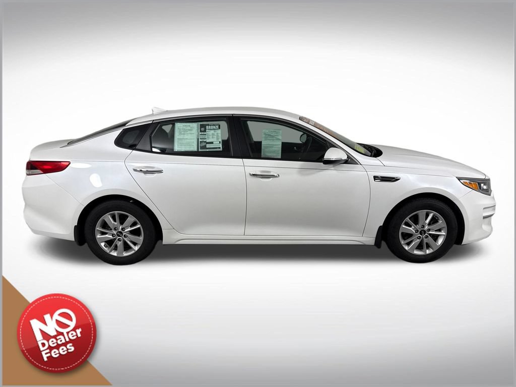 Used 2018 Kia Optima LX FWD image 2