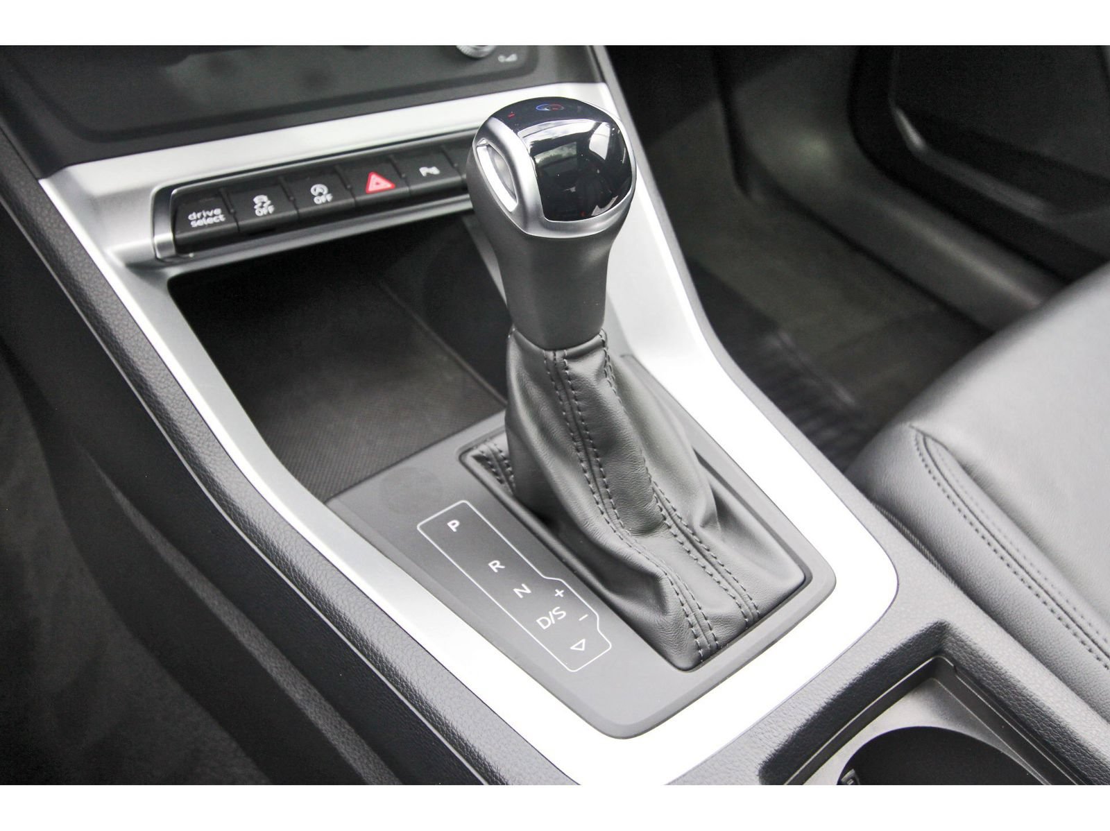 Used 2025 Audi Q3 2.0T Premium AWD/4WD image 27
