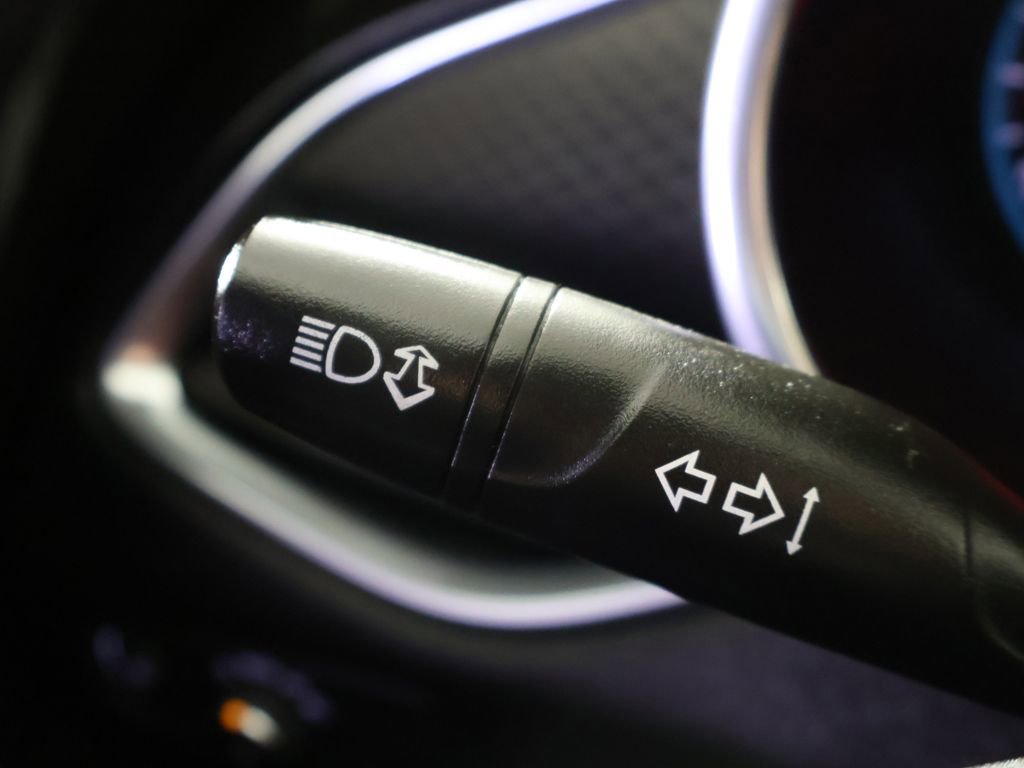 Used 2020 Chevrolet Malibu LT image 34