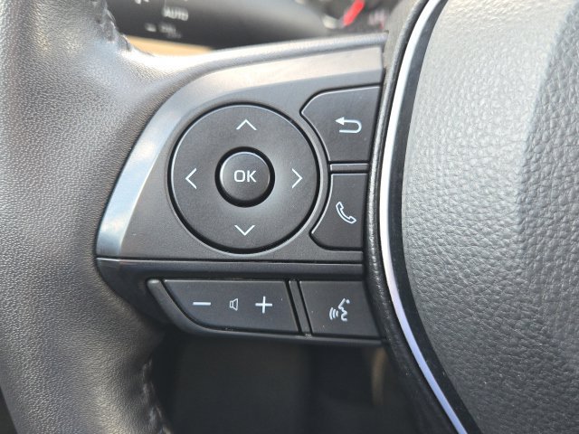 Used 2022 Toyota RAV4 XLE w/ Convenience Package AWD/4WD image 14
