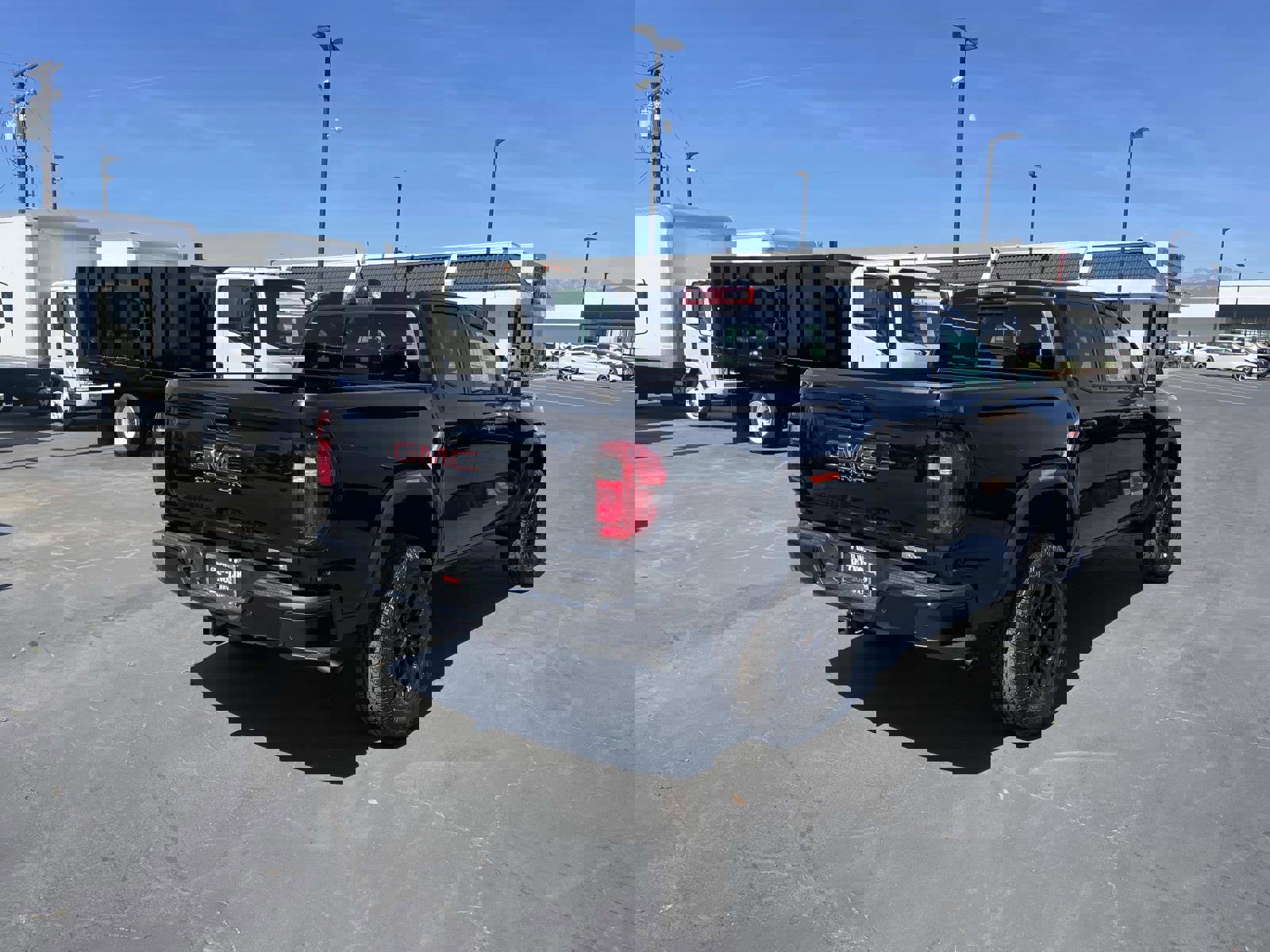 New 2026 GMC Canyon Elevation w/ Convenience Package image 5