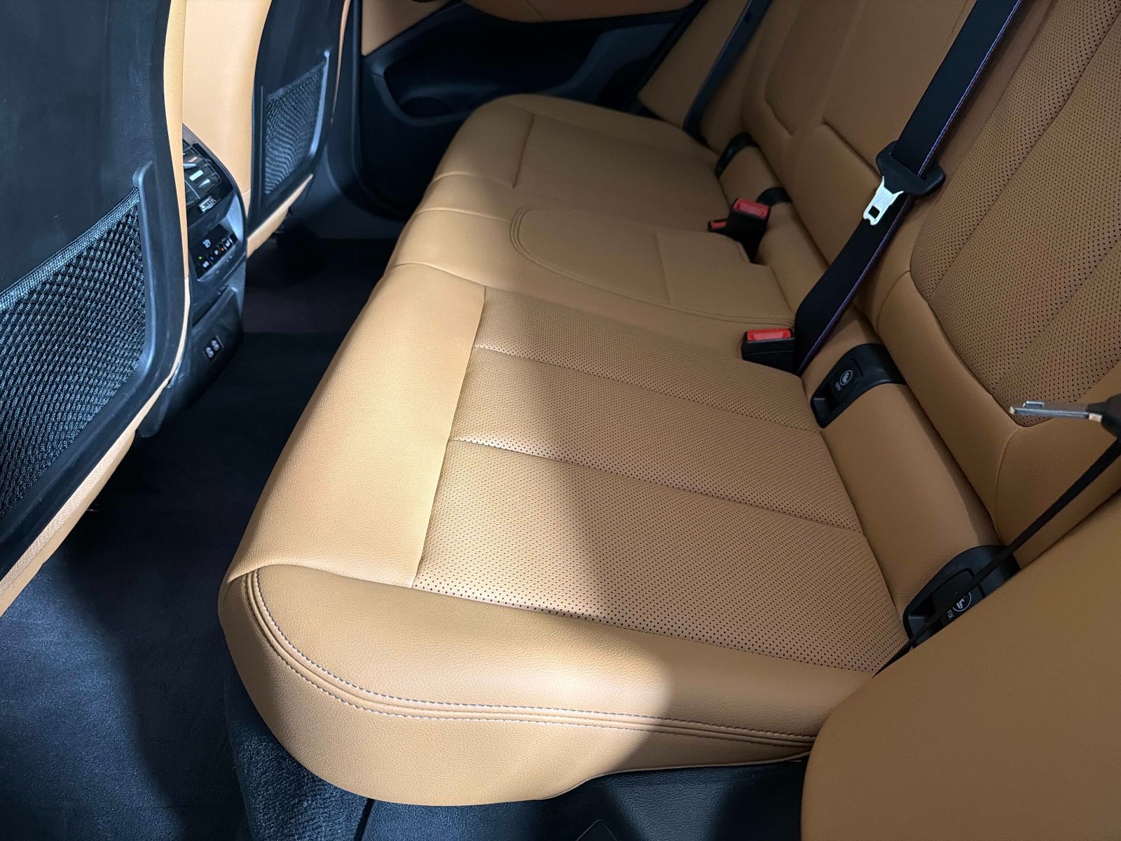 Used 2024 BMW X3 M40i AWD/4WD image 30