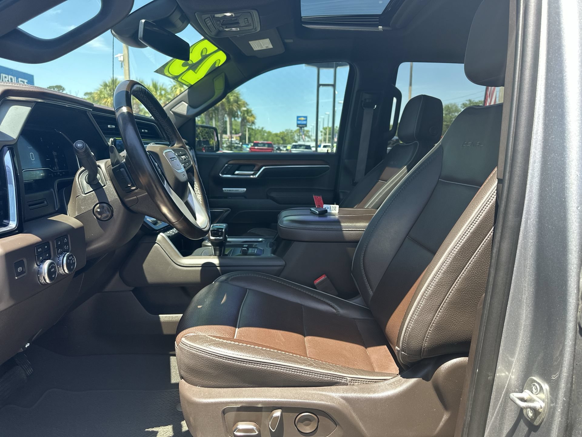 Used 2023 GMC Sierra 1500 Denali AWD/4WD image 17