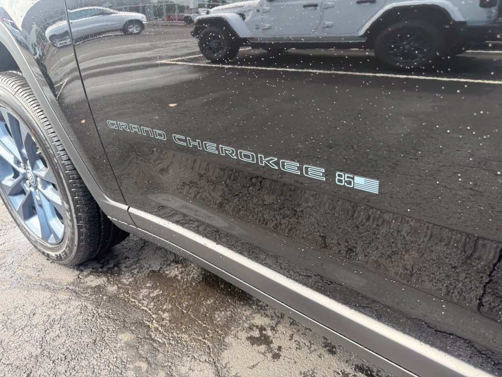 New 2026 Jeep Grand Cherokee L Limited AWD/4WD image 11