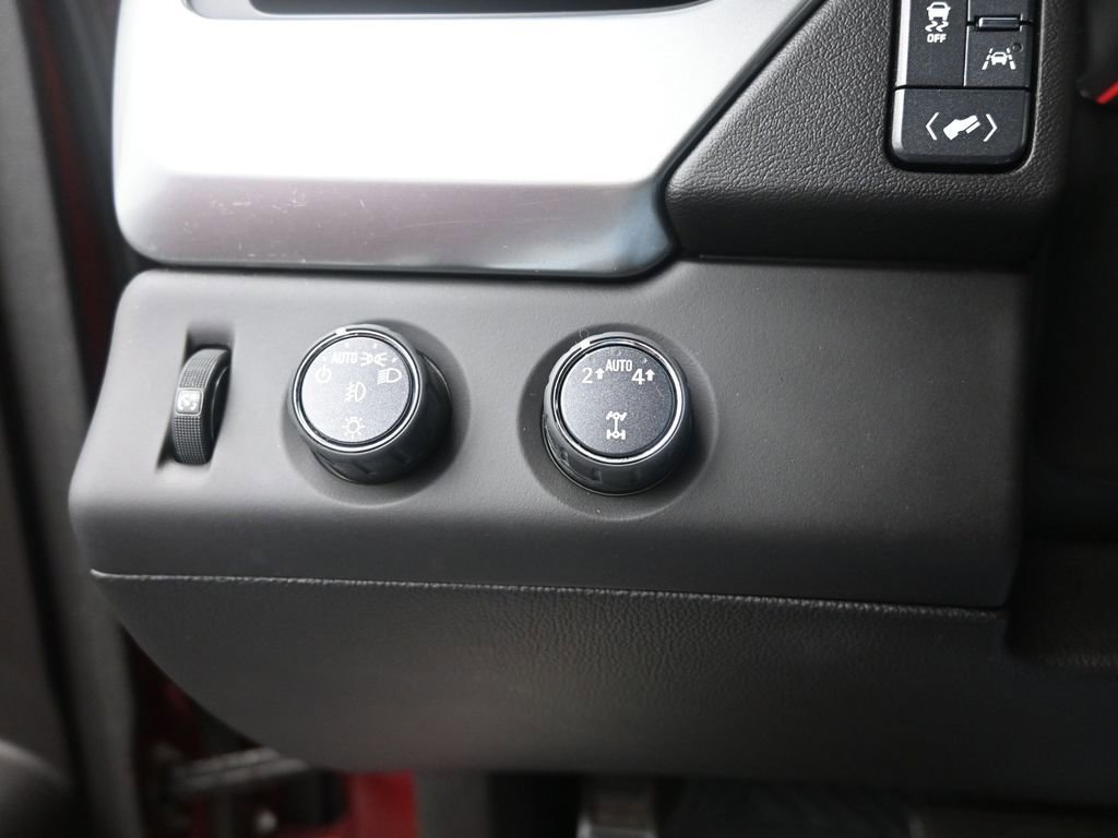 Used 2017 Chevrolet Suburban Premier image 35