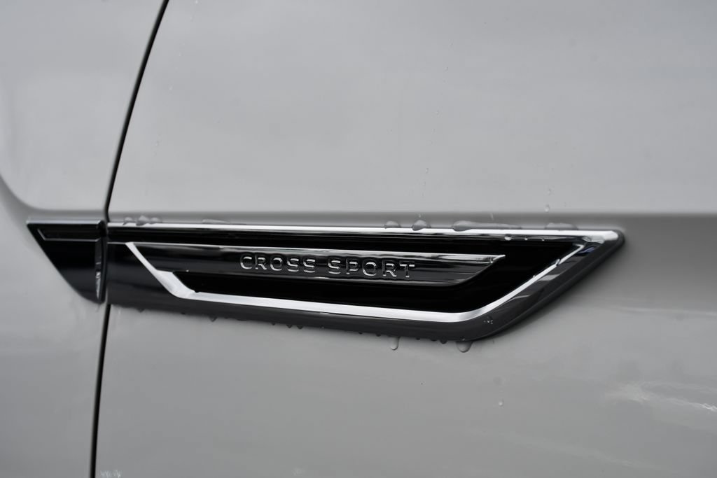 New 2026 Volkswagen Atlas Cross Sport SE AWD/4WD image 10