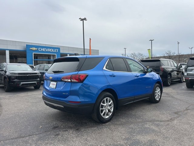 Used 2024 Chevrolet Equinox LT image 3