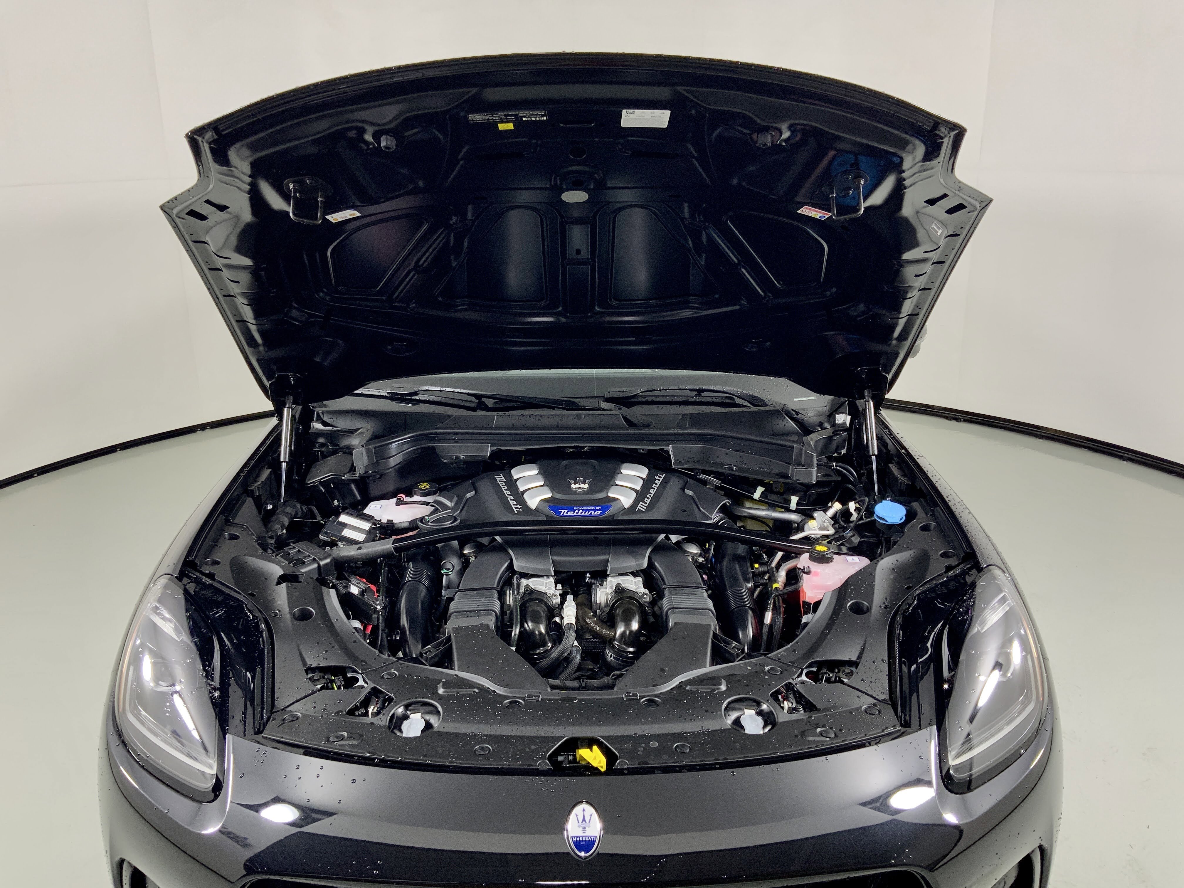 New 2026 Maserati Grecale Modena image 8