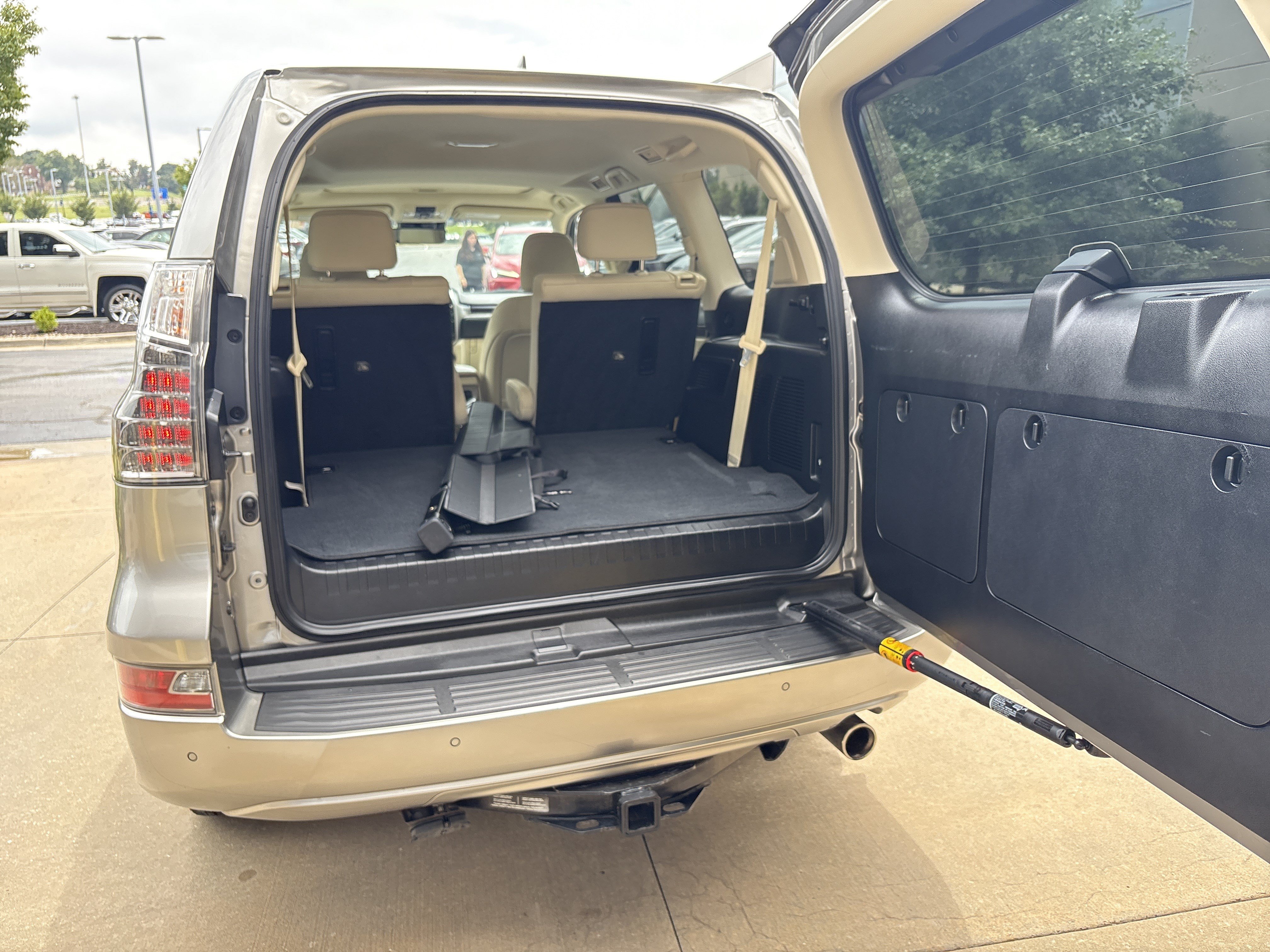 Used 2023 Lexus GX 460 Premium AWD/4WD image 32