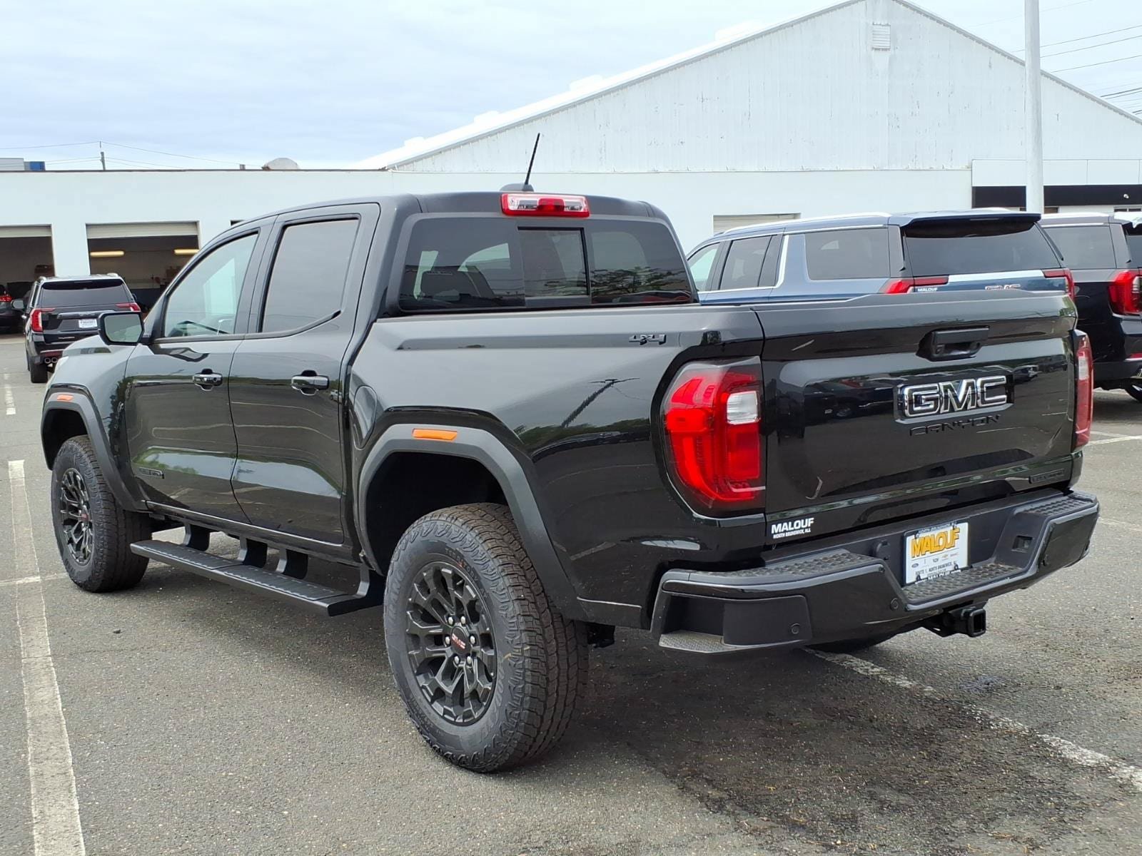 New 2026 GMC Canyon Elevation AWD/4WD image 4