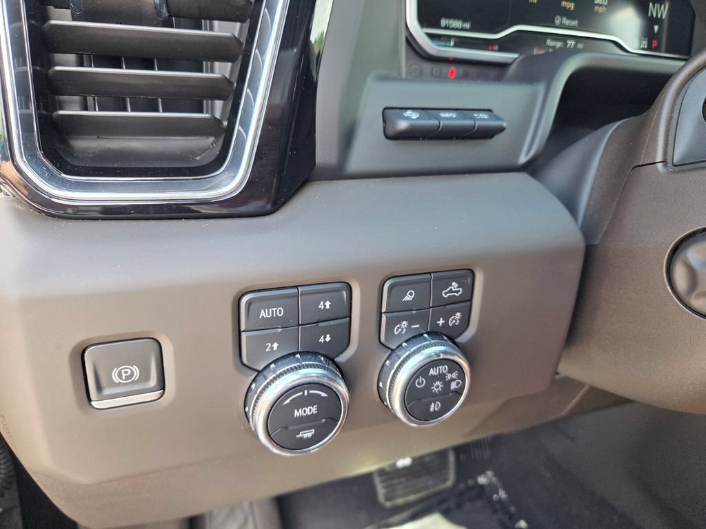 Used 2023 GMC Sierra 1500 Denali w/ Denali Reserve Package AWD/4WD image 22