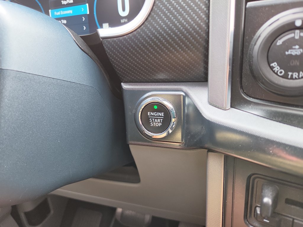 Used 2022 Ford F150 Limited AWD/4WD image 23