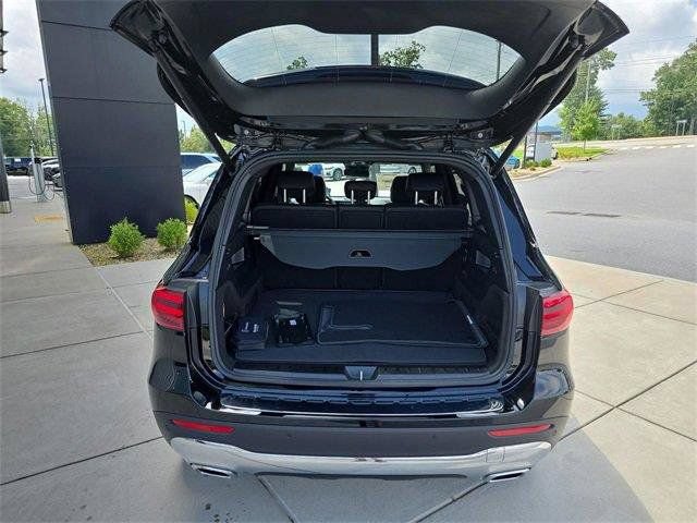 Used 2026 Mercedes-Benz GLB 250 4MATIC image 6