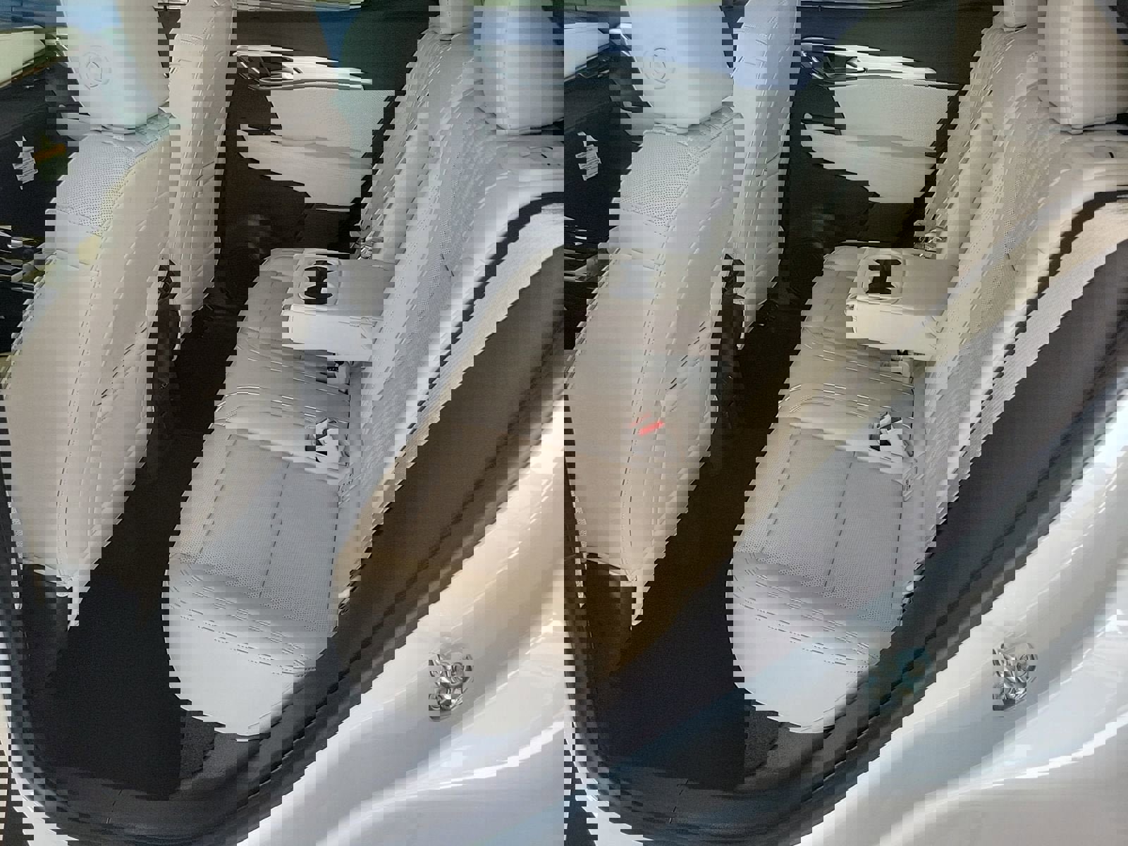 New 2026 Buick Envision Avenir image 10