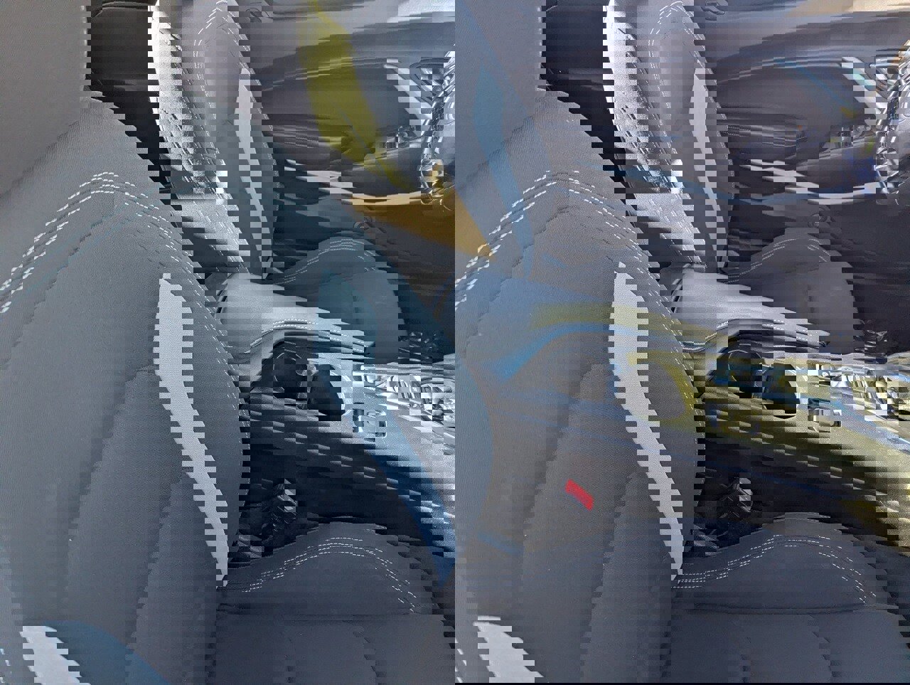 Used 2023 Chevrolet Camaro LT image 11