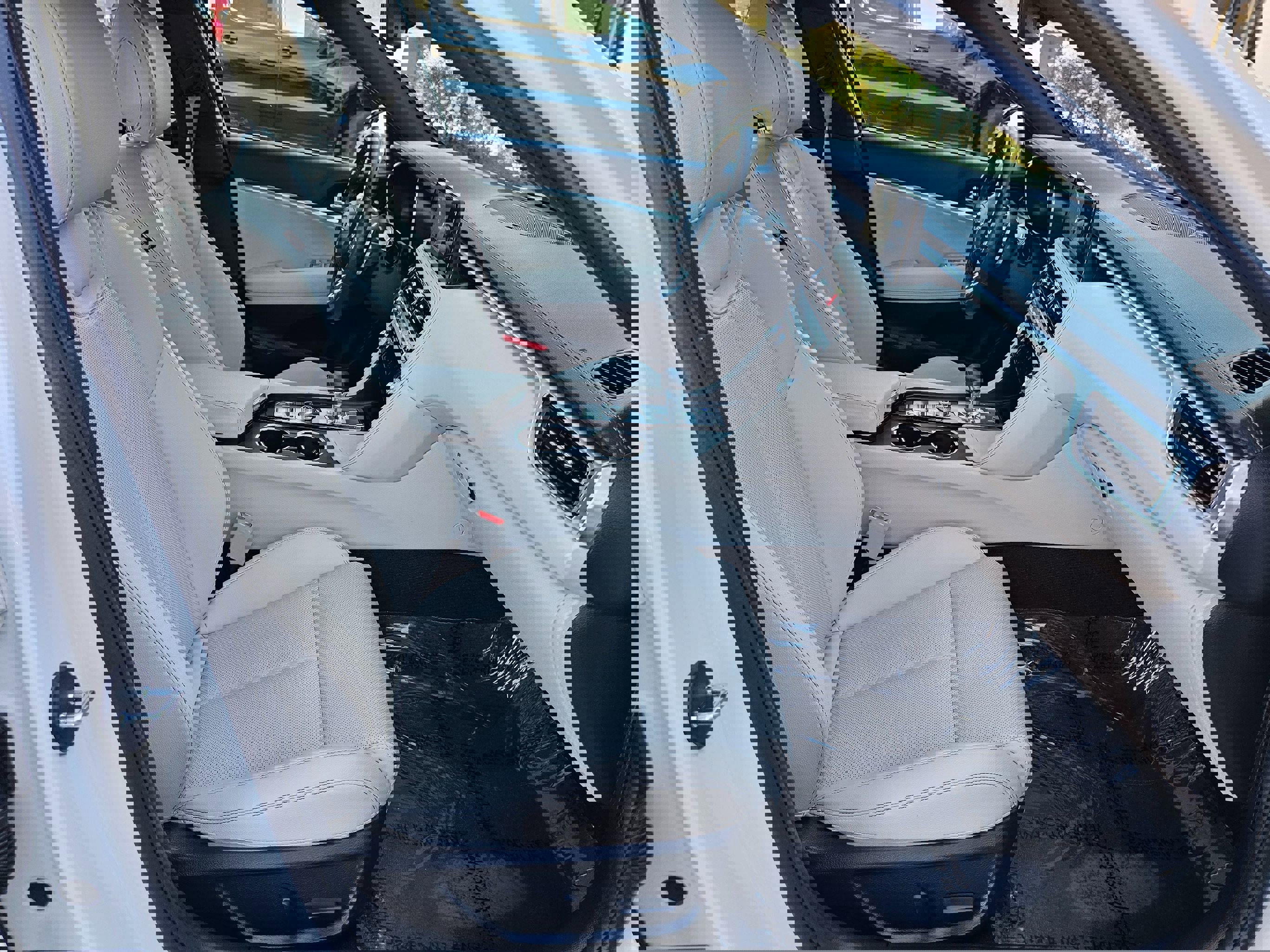 Used 2025 Genesis G70 2.5T image 30