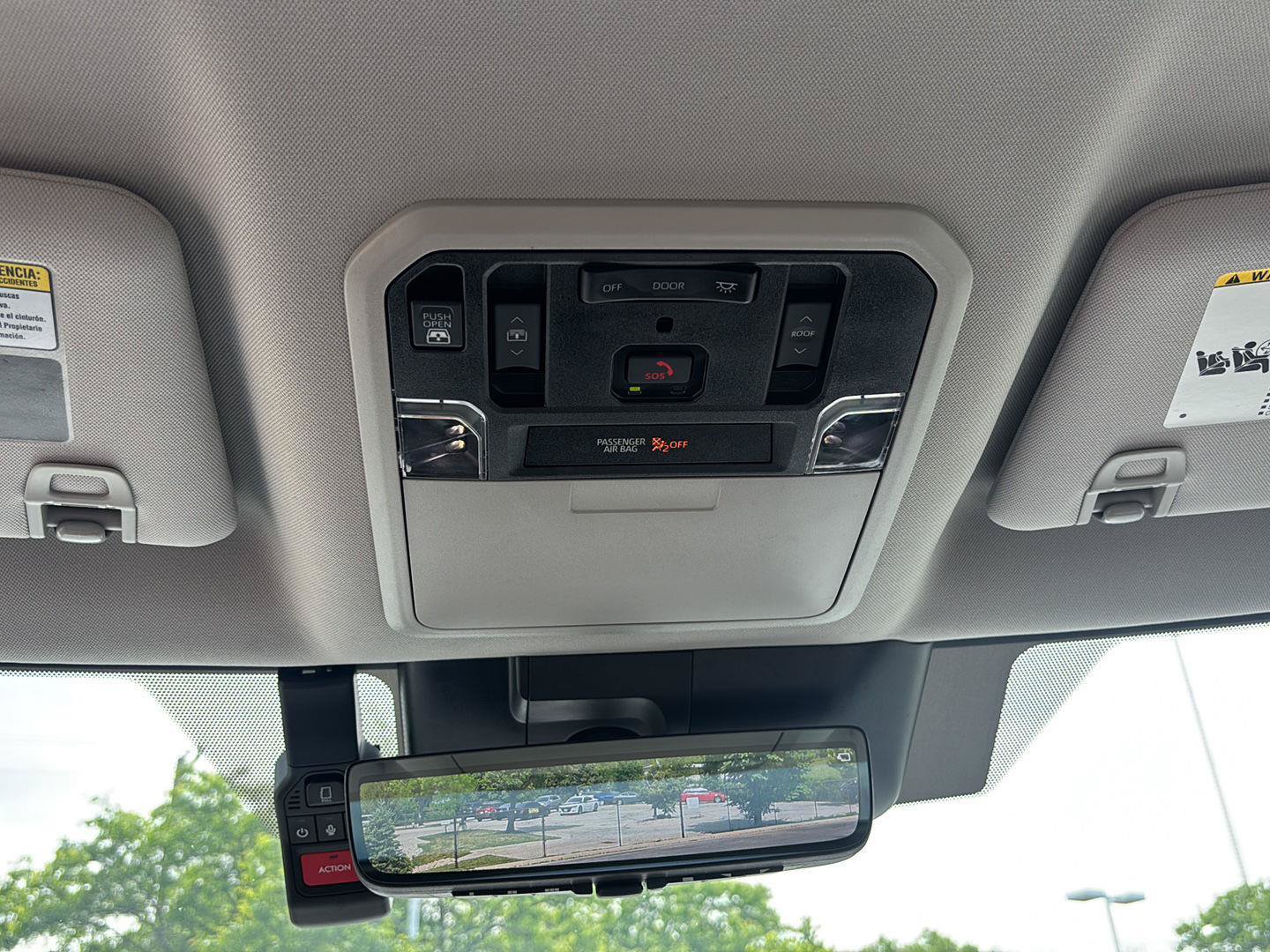 Used 2022 Toyota Tundra Limited AWD/4WD image 35