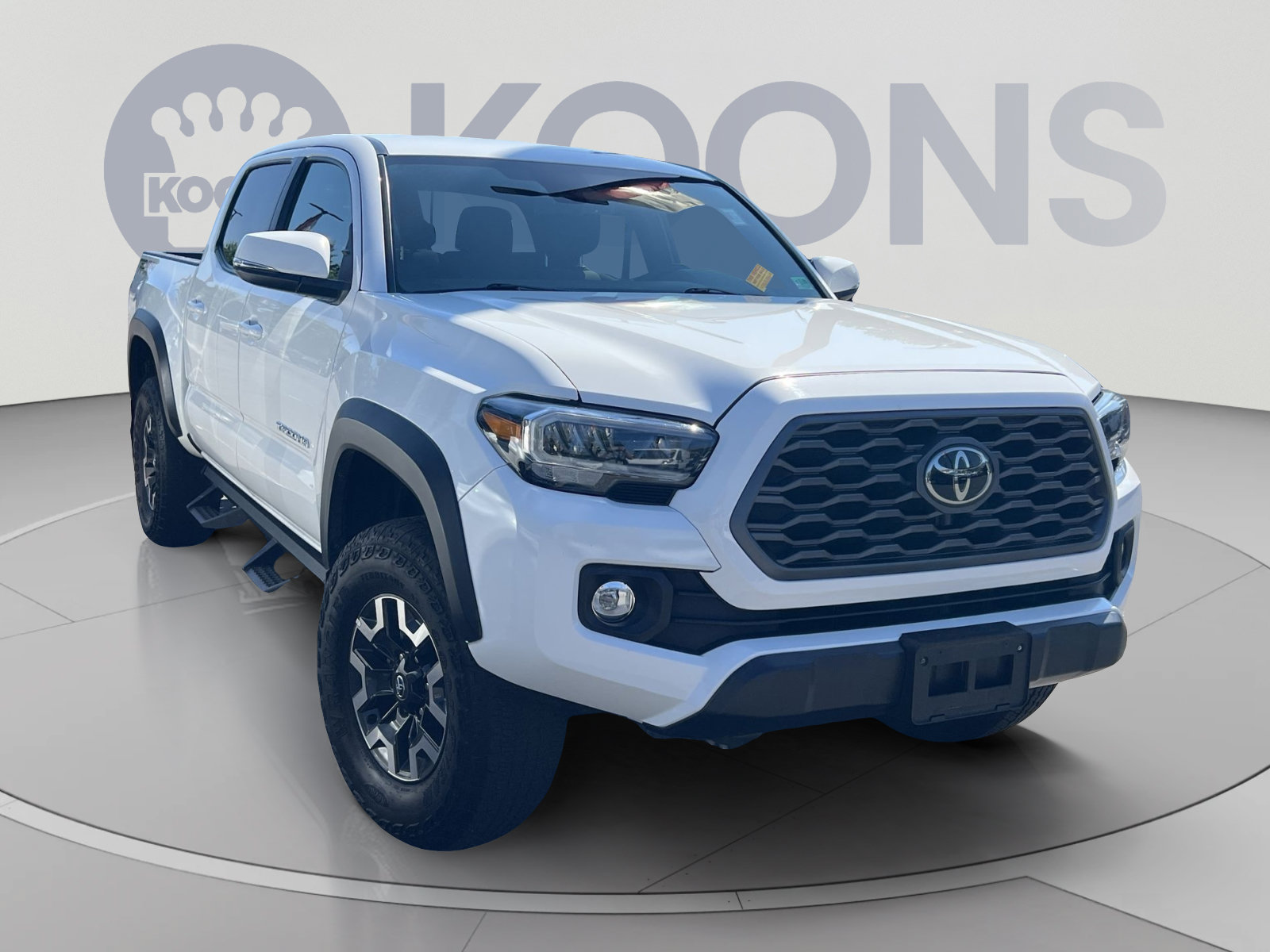 Used 2023 Toyota Tacoma TRD Off-Road w/ Technology Package AWD/4WD image 8