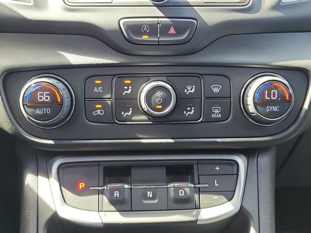 Used 2022 GMC Terrain SLE w/ Driver Convenience Package FWD image 28