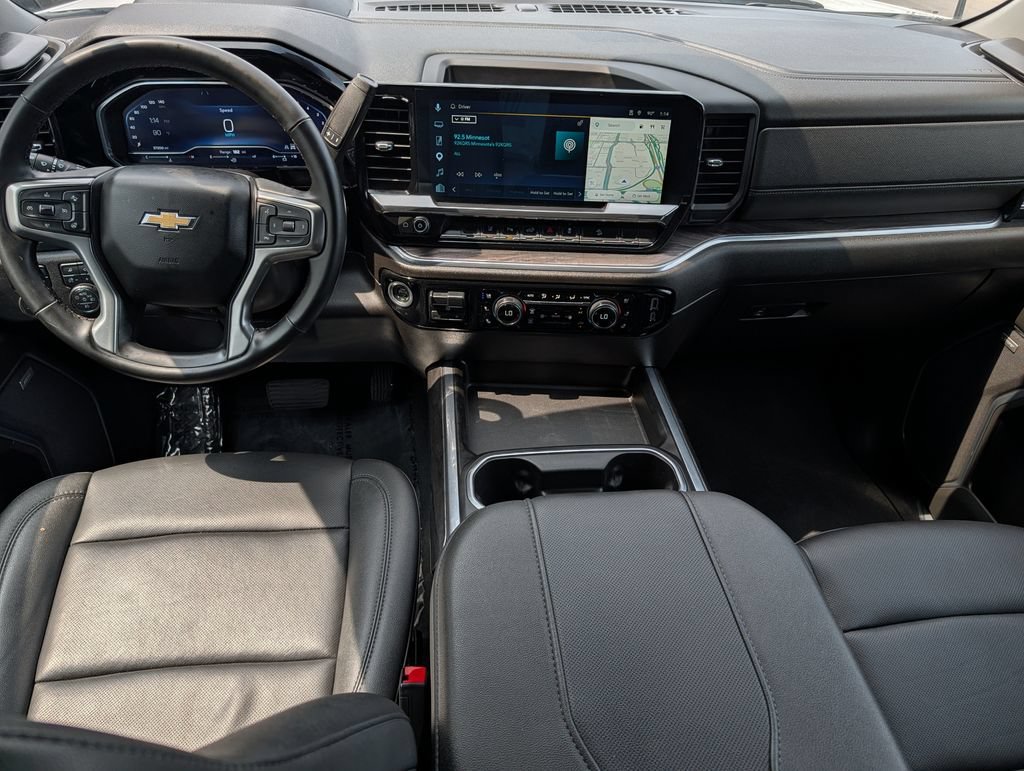 Used 2025 Chevrolet Silverado 2500 LTZ w/ LTZ Convenience Package AWD/4WD image 19