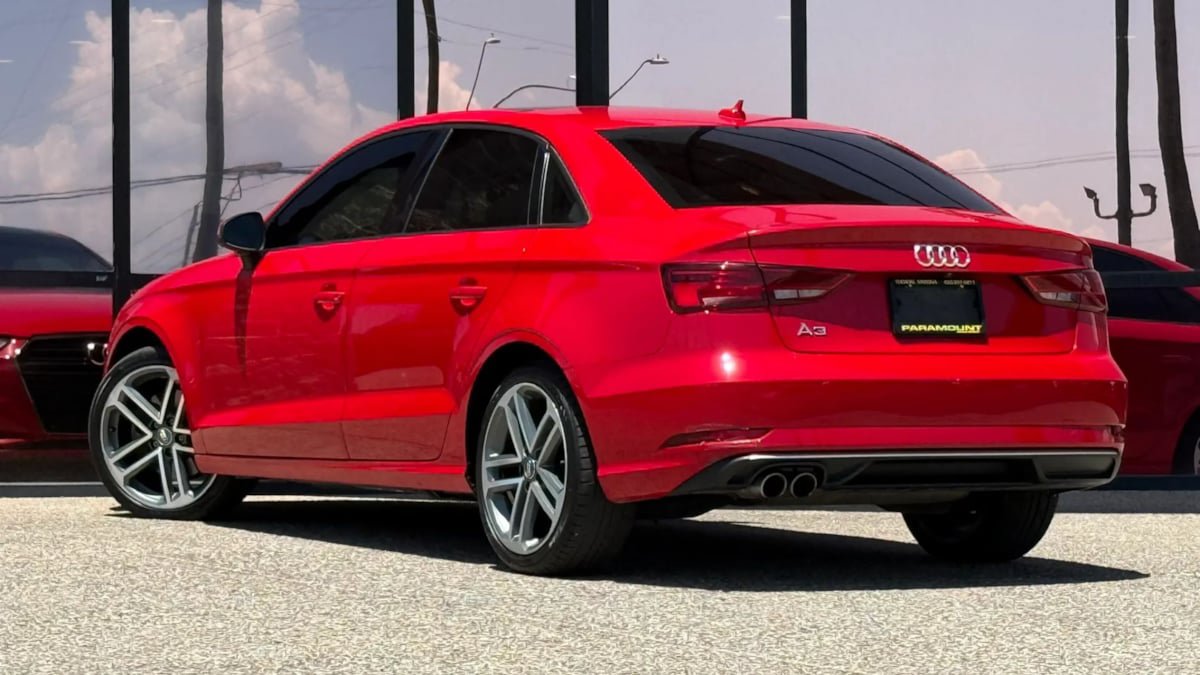 Used 2017 Audi A3 2.0T Premium w/ Convenience Package FWD image 7