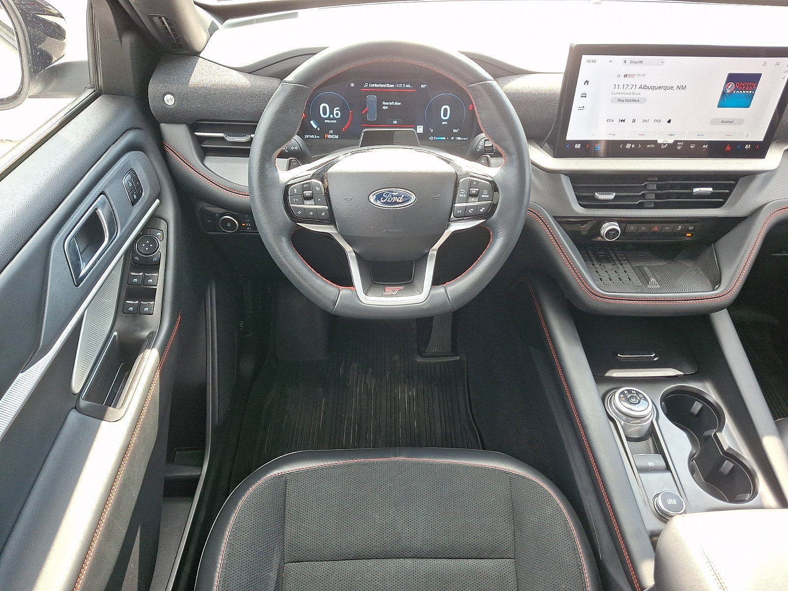 Used 2025 Ford Explorer ST AWD/4WD image 13