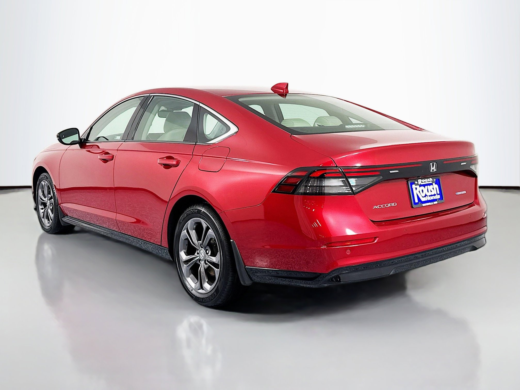 Certified 2024 Honda Accord EX-L image 7