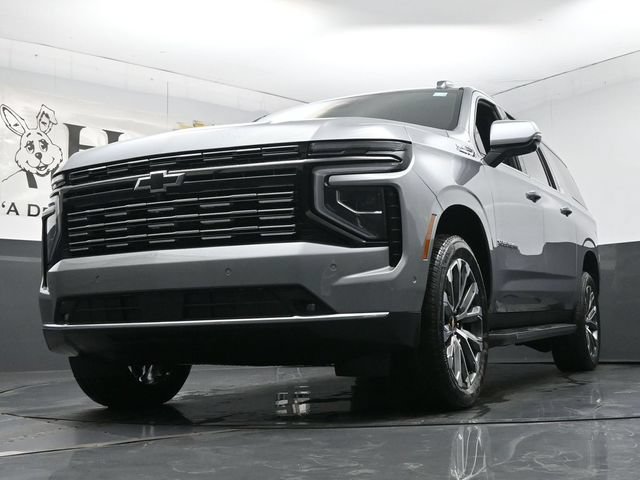 New 2026 Chevrolet Suburban High Country w/ Sun And Tow Package AWD/4WD image 4