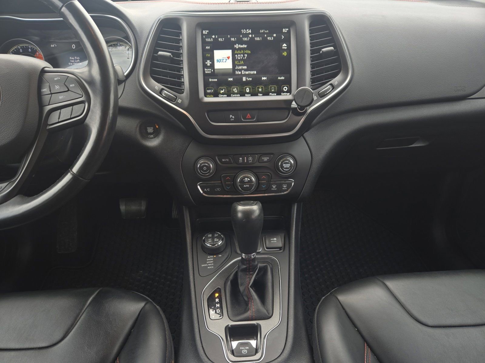 Used 2020 Jeep Cherokee Trailhawk w/ Comfort/Convenience Group image 11