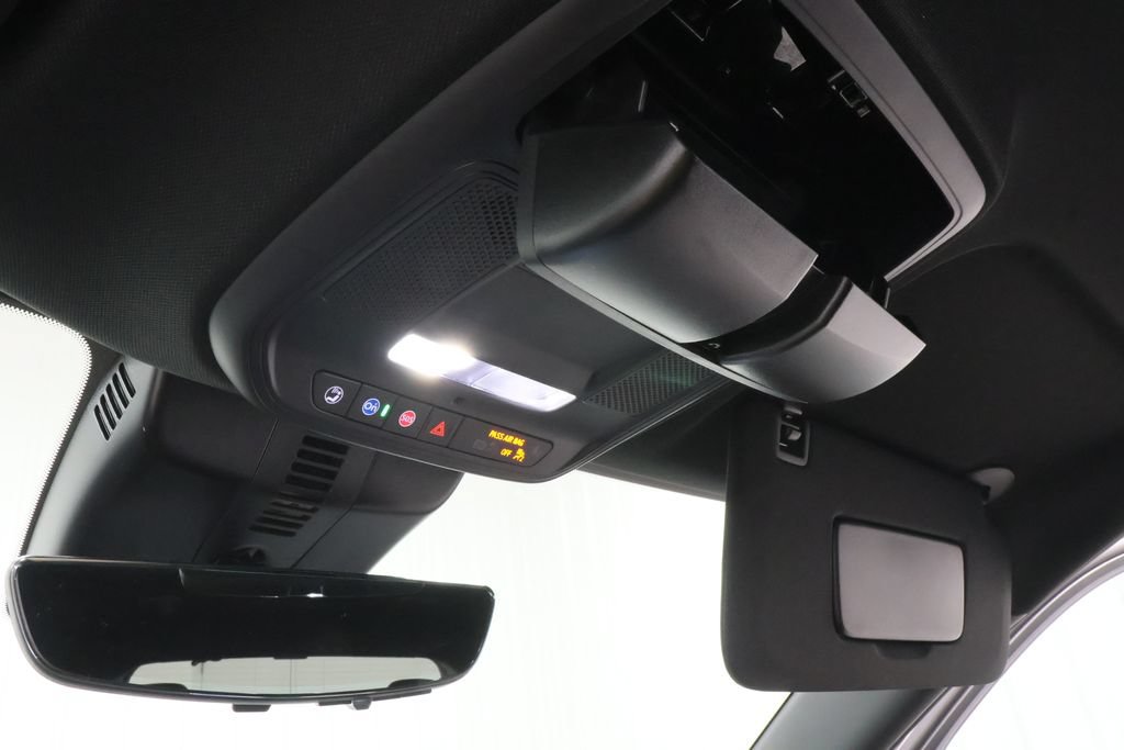 New 2026 Chevrolet Traverse LT w/ Driver Confidence Package FWD image 15