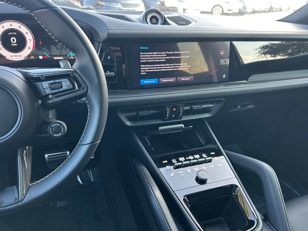 Used 2025 Porsche Cayenne GTS AWD/4WD image 19