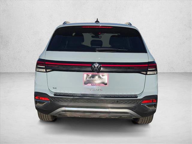 New 2026 Volkswagen Taos SE FWD image 8