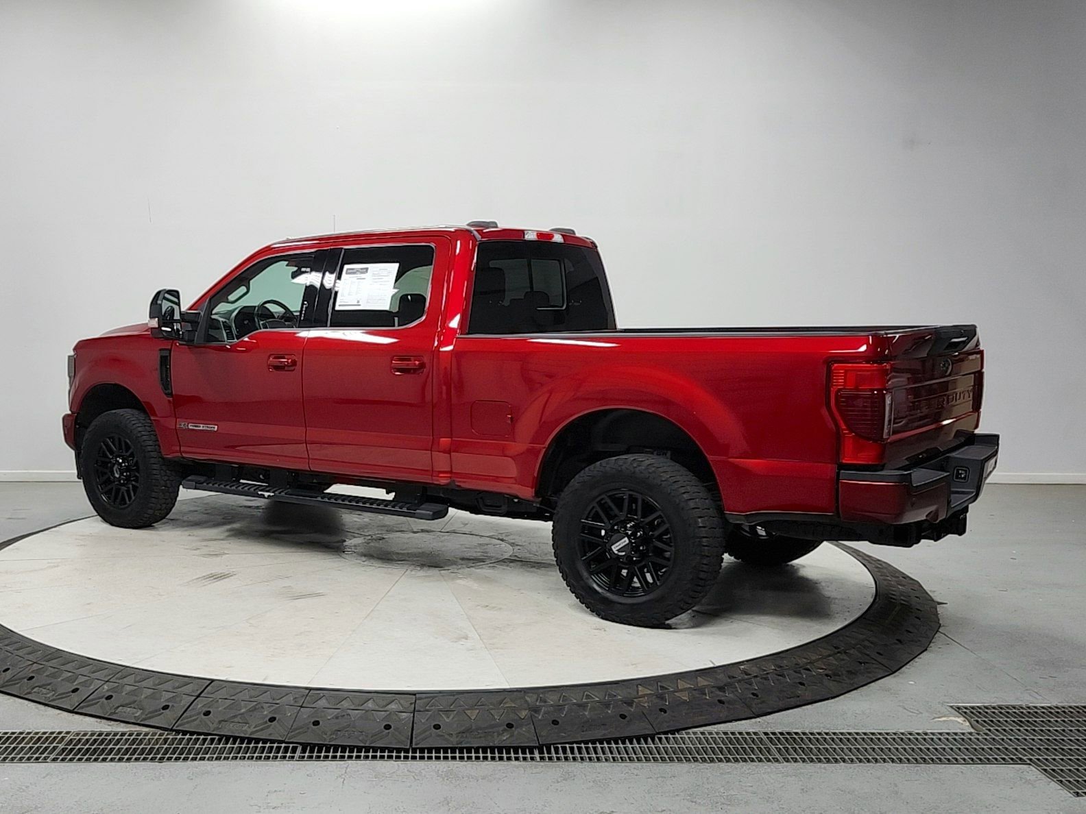 Used 2021 Ford F350 Lariat AWD/4WD image 5