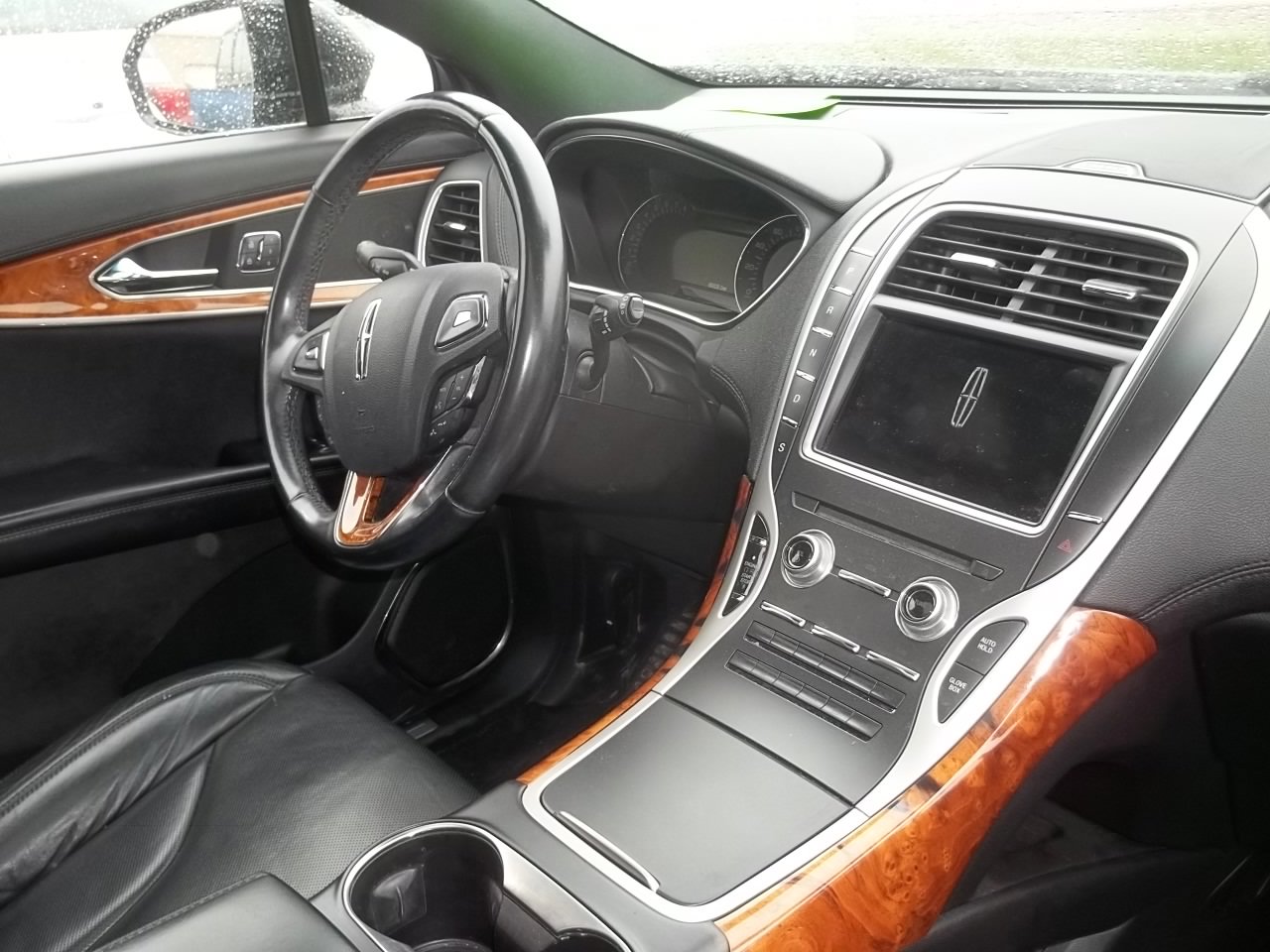 Used 2016 Lincoln MKX Reserve w/ Equipment Group 102A AWD/4WD image 5