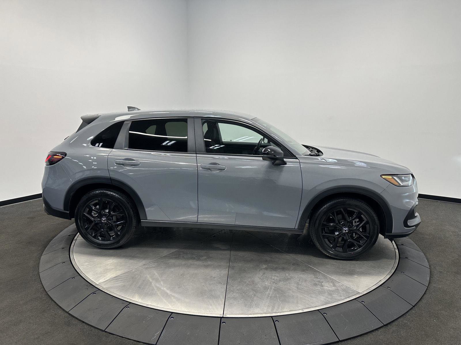 Certified 2025 Honda HR-V Sport image 8