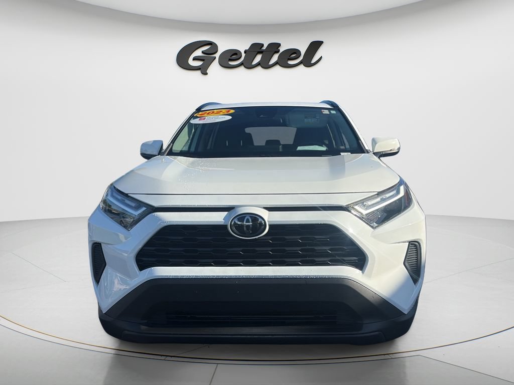 Used 2023 Toyota RAV4 XLE w/ Convenience Package FWD image 2