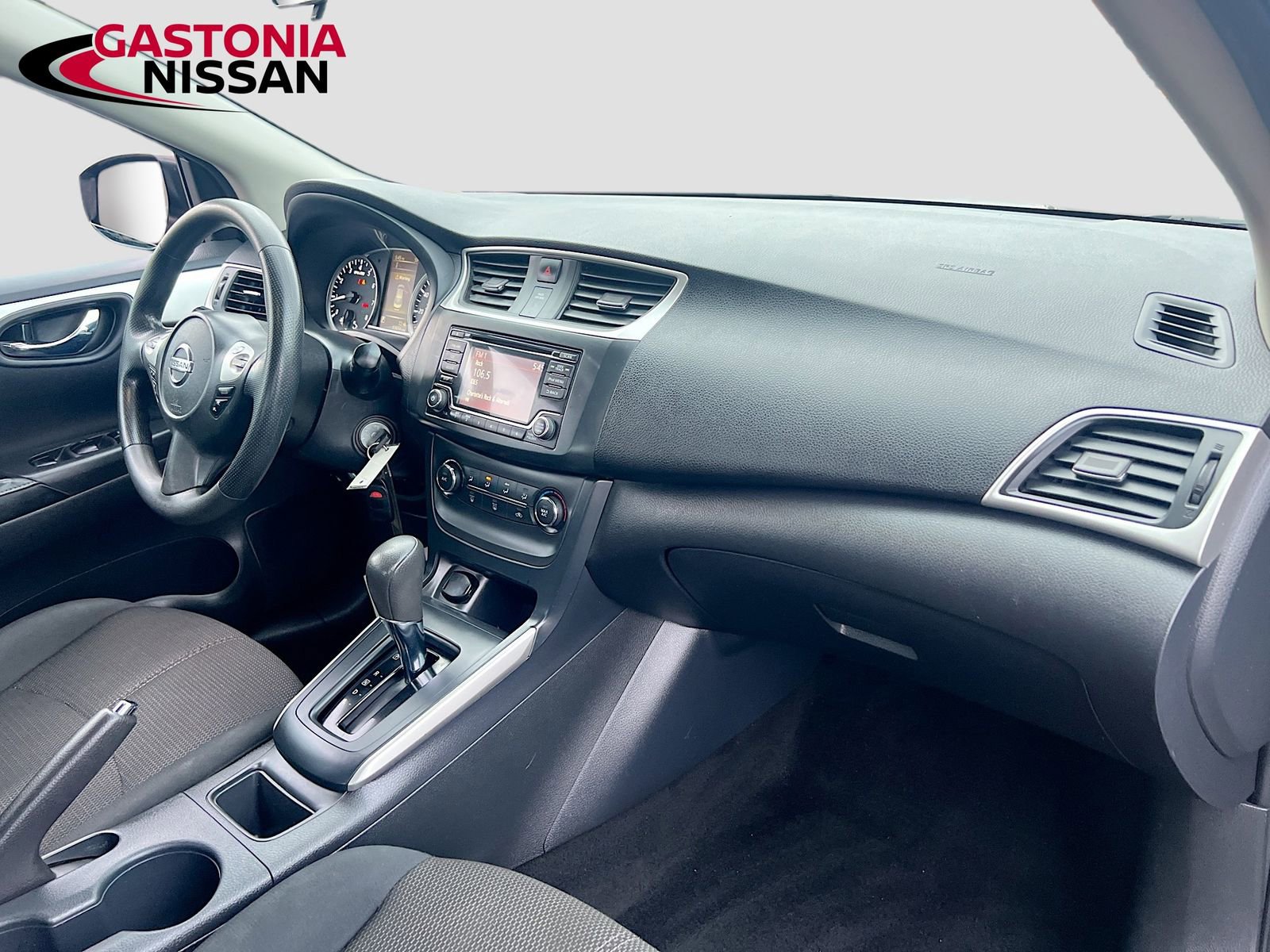 Used 2018 Nissan Sentra S image 35