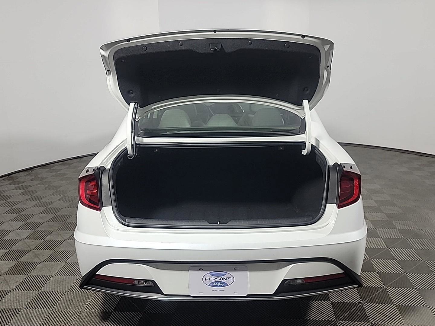 Used 2022 Hyundai Sonata SE image 8