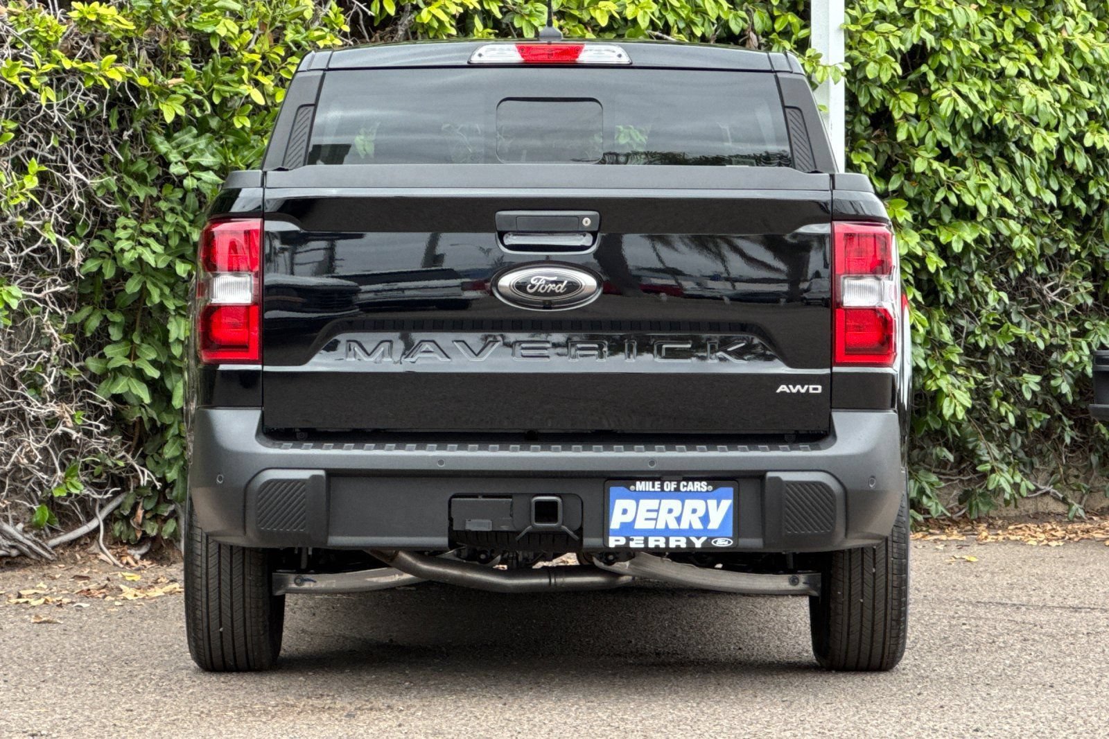 New 2024 Ford Maverick Lariat w/ Black Appearance Package AWD/4WD image 4