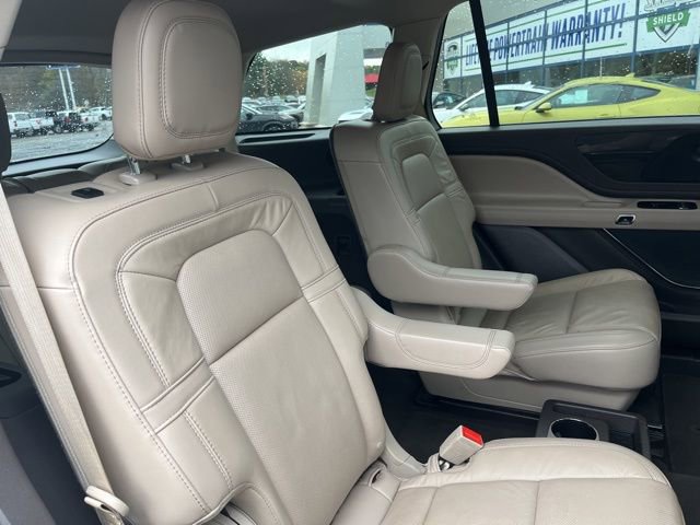 Used 2023 Lincoln Aviator Reserve w/ Equipment Group 201A image 15