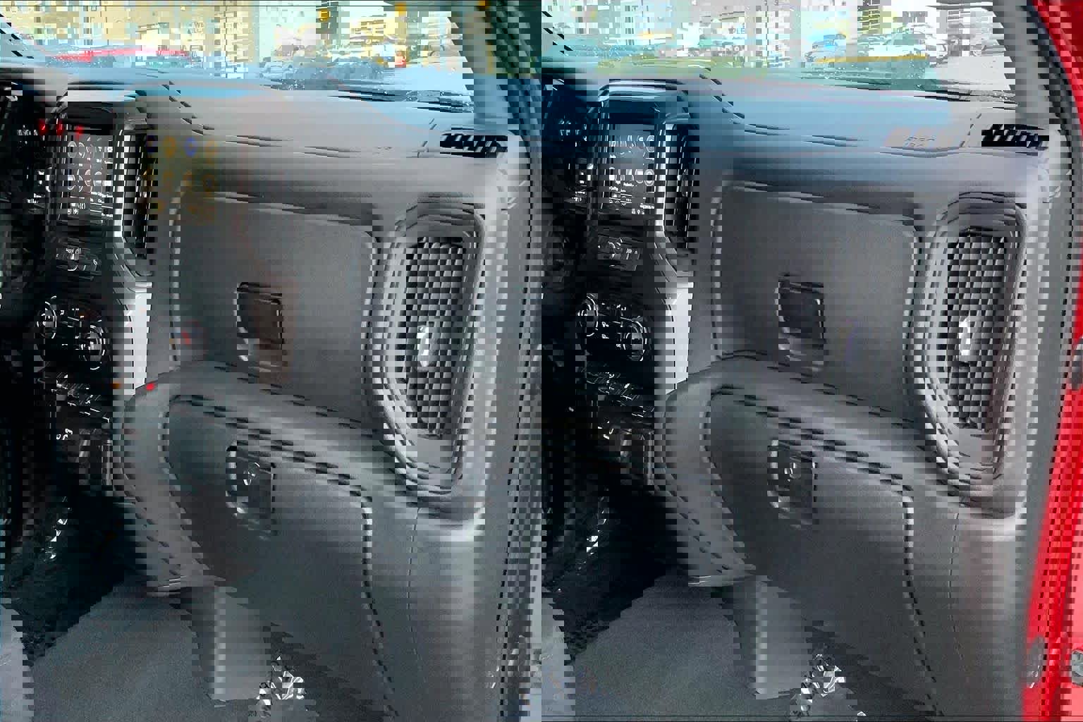 Used 2021 Chevrolet Silverado 1500 Custom image 17