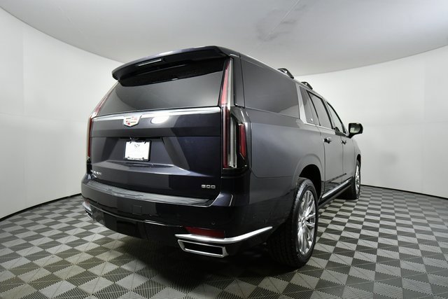 Certified 2022 Cadillac Escalade ESV Premium Luxury w/ Performance Package image 19