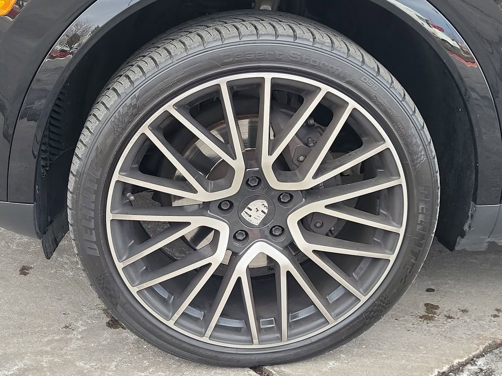 Used 2020 Porsche Cayenne image 21