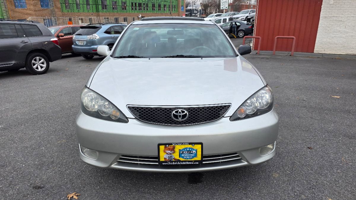 Used 2006 Toyota Camry SE image 2
