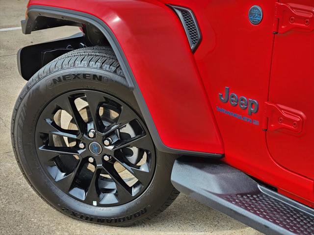 Certified 2025 Jeep Wrangler Sahara image 17