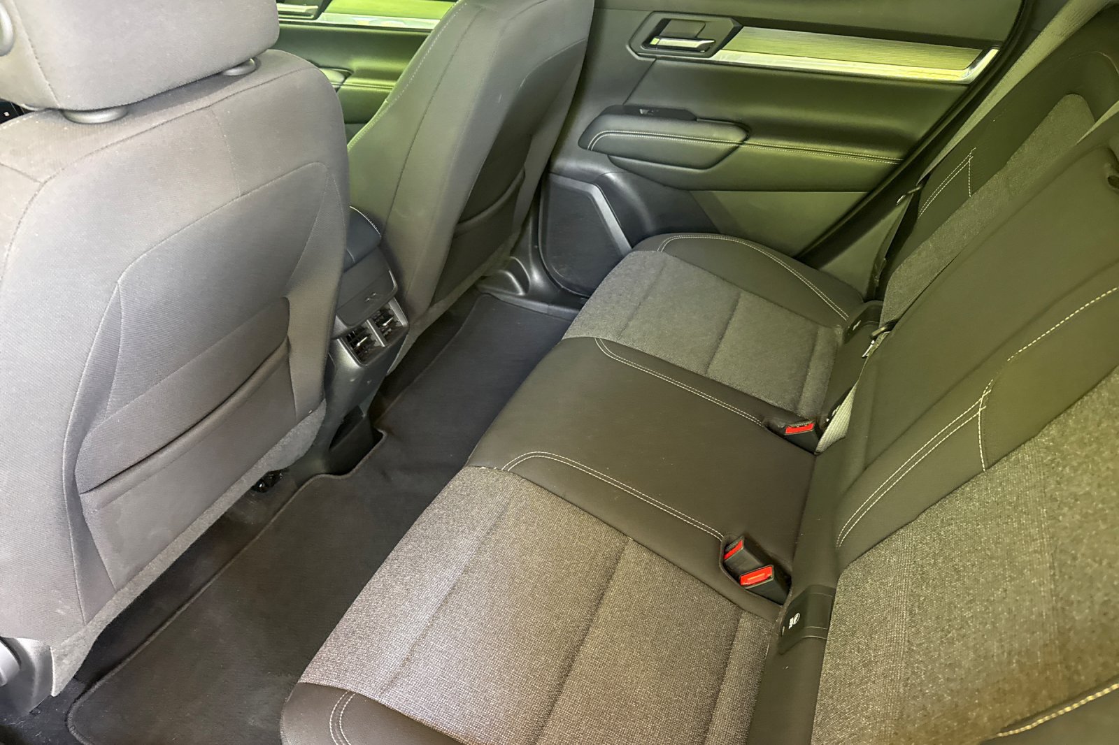 Used 2025 GMC Terrain Elevation AWD/4WD image 15