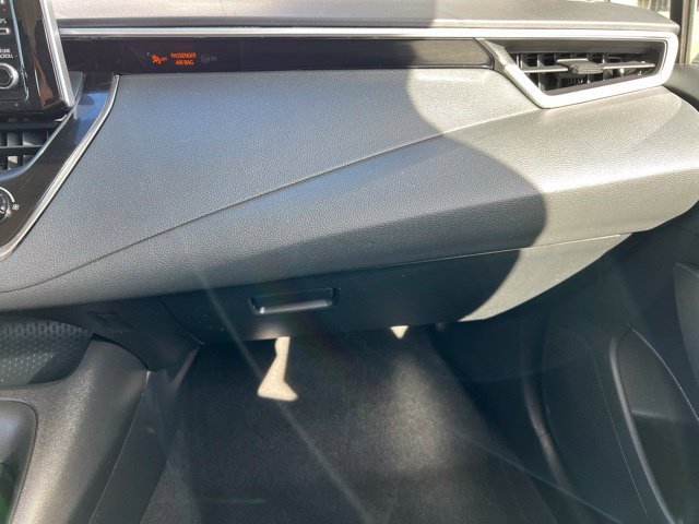 Used 2021 Toyota Corolla LE w/ Carpet Mat Package (TMS) FWD image 31