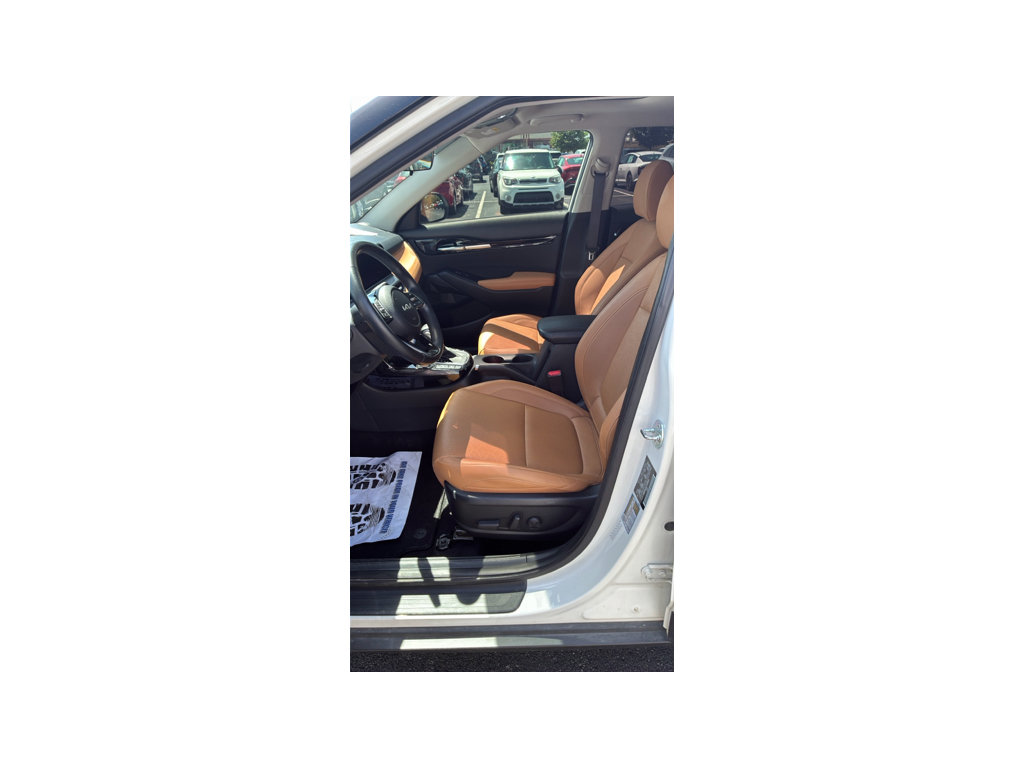 Used 2025 Kia Seltos EX w/ EX Sunroof Package FWD image 11