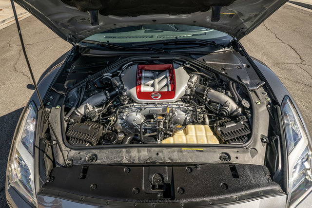Used 2016 Nissan GT-R Black Edition AWD/4WD image 16