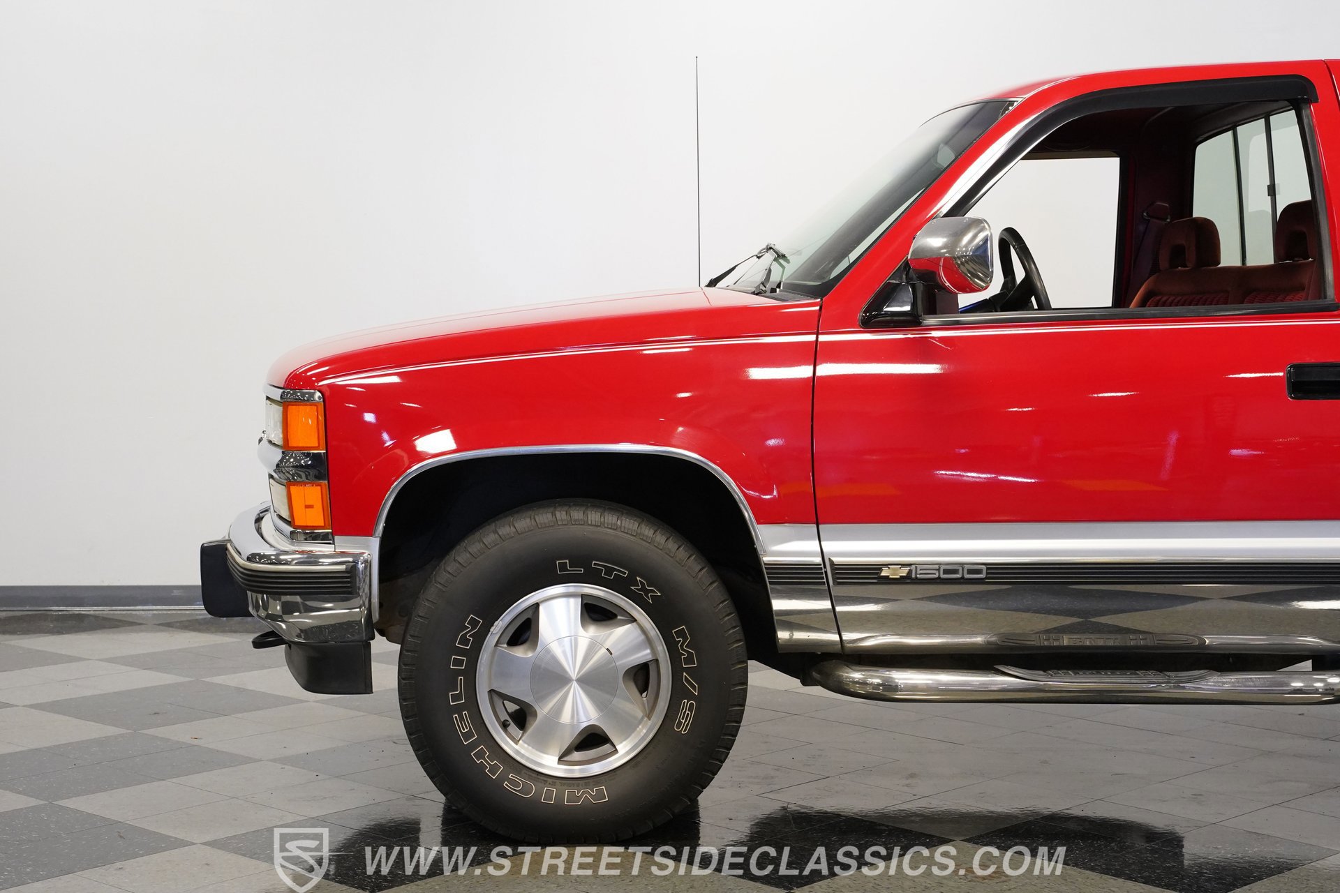 Used 1994 Chevrolet Silverado 1500 4x4 Regular Cab image 23